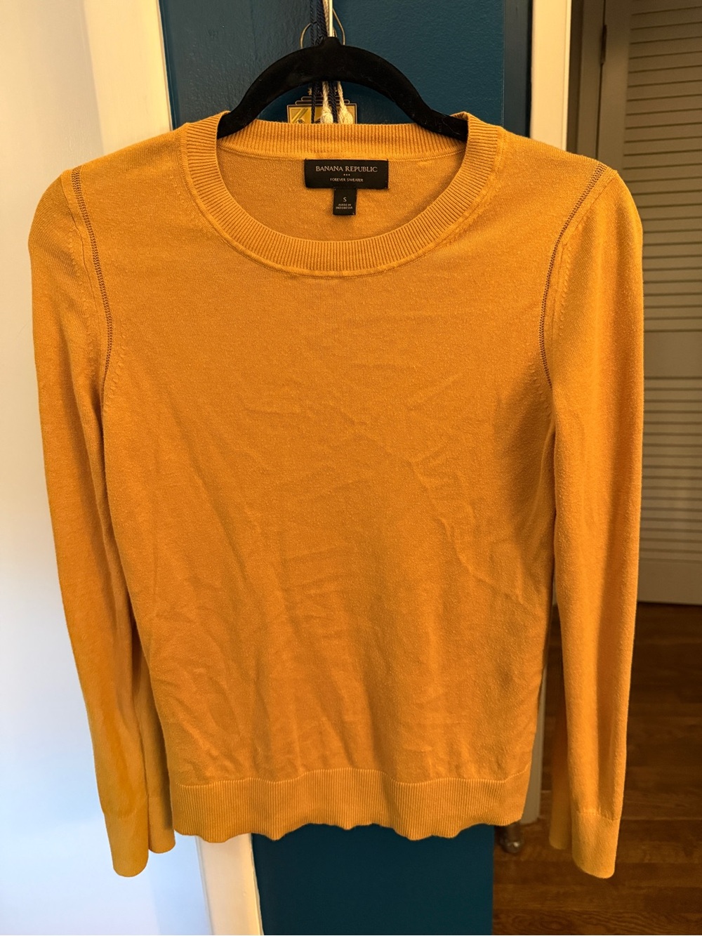 Banana Republic Women's Golden Yellow Crewneck Sweater